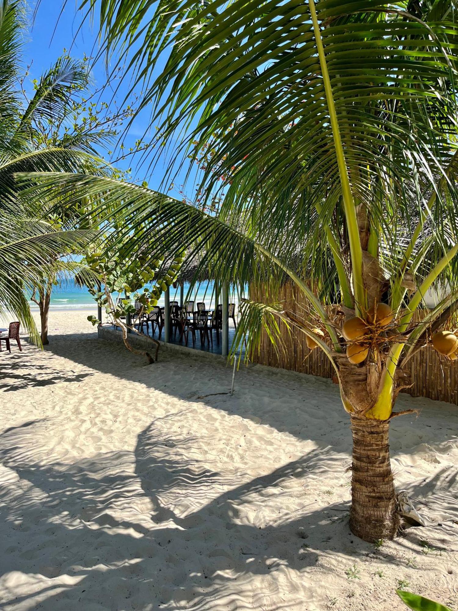 Robinson Beach Bungalow Vinh Hoa 외부 사진