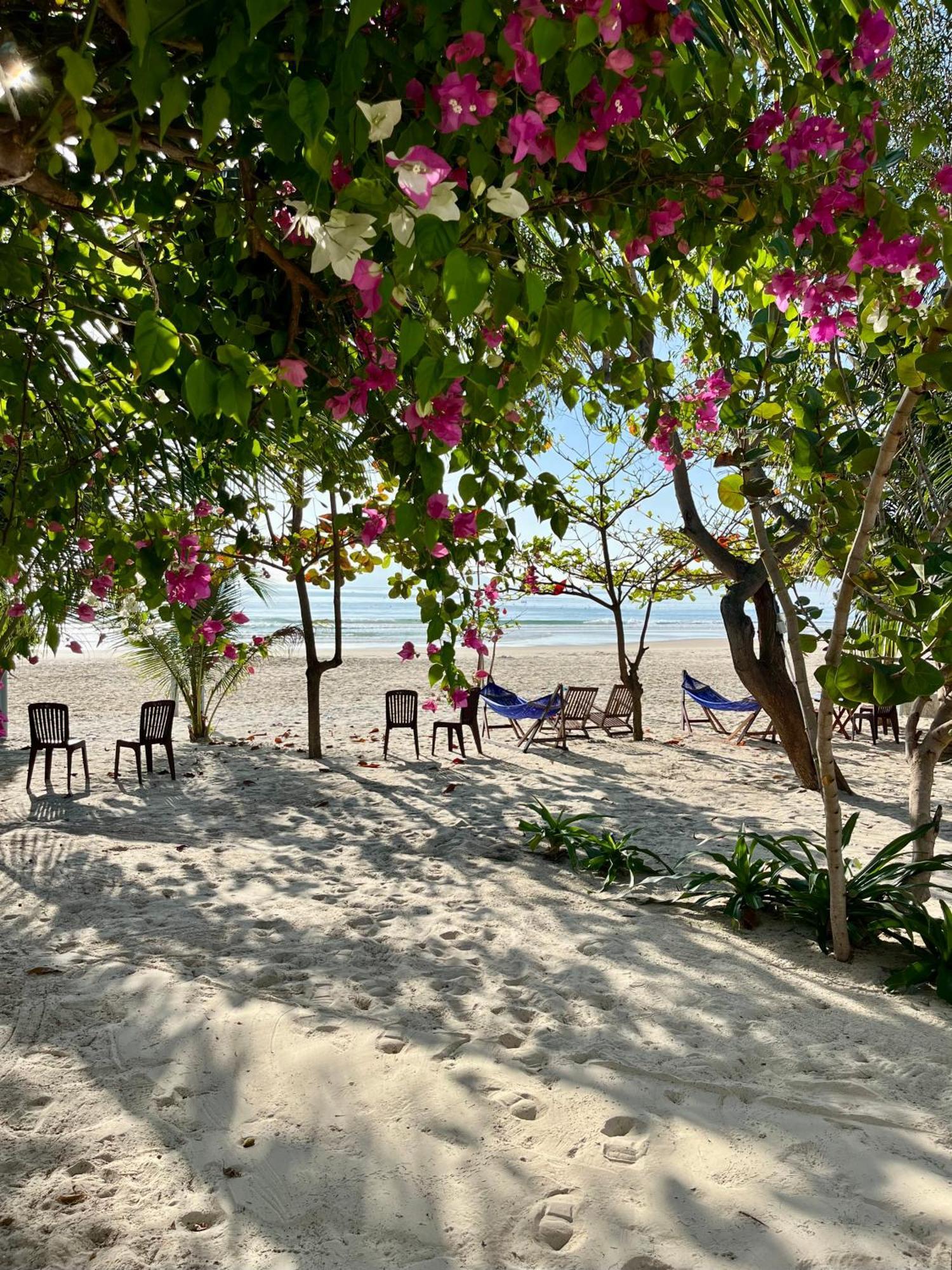 Robinson Beach Bungalow Vinh Hoa 외부 사진