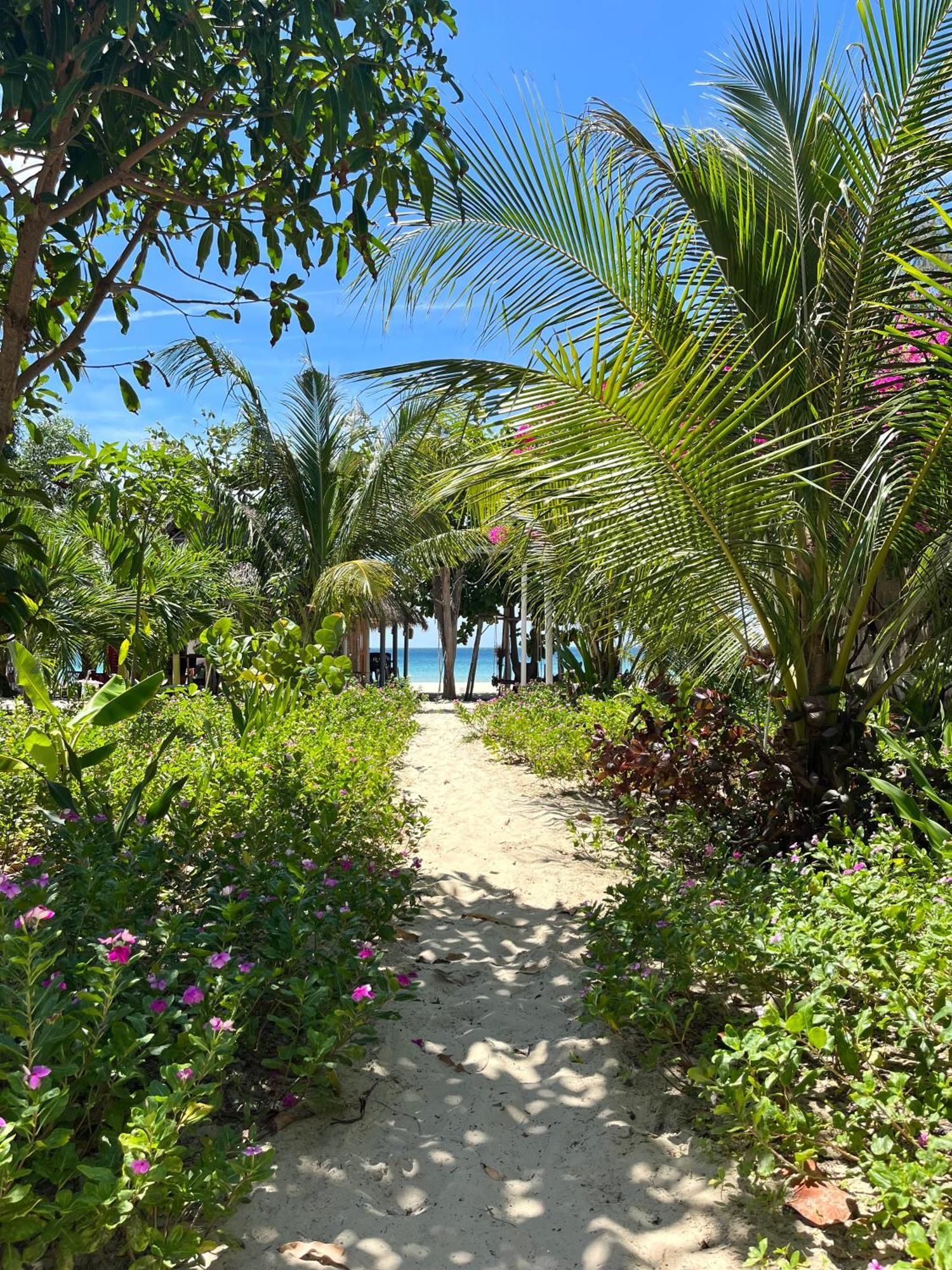 Robinson Beach Bungalow Vinh Hoa 외부 사진